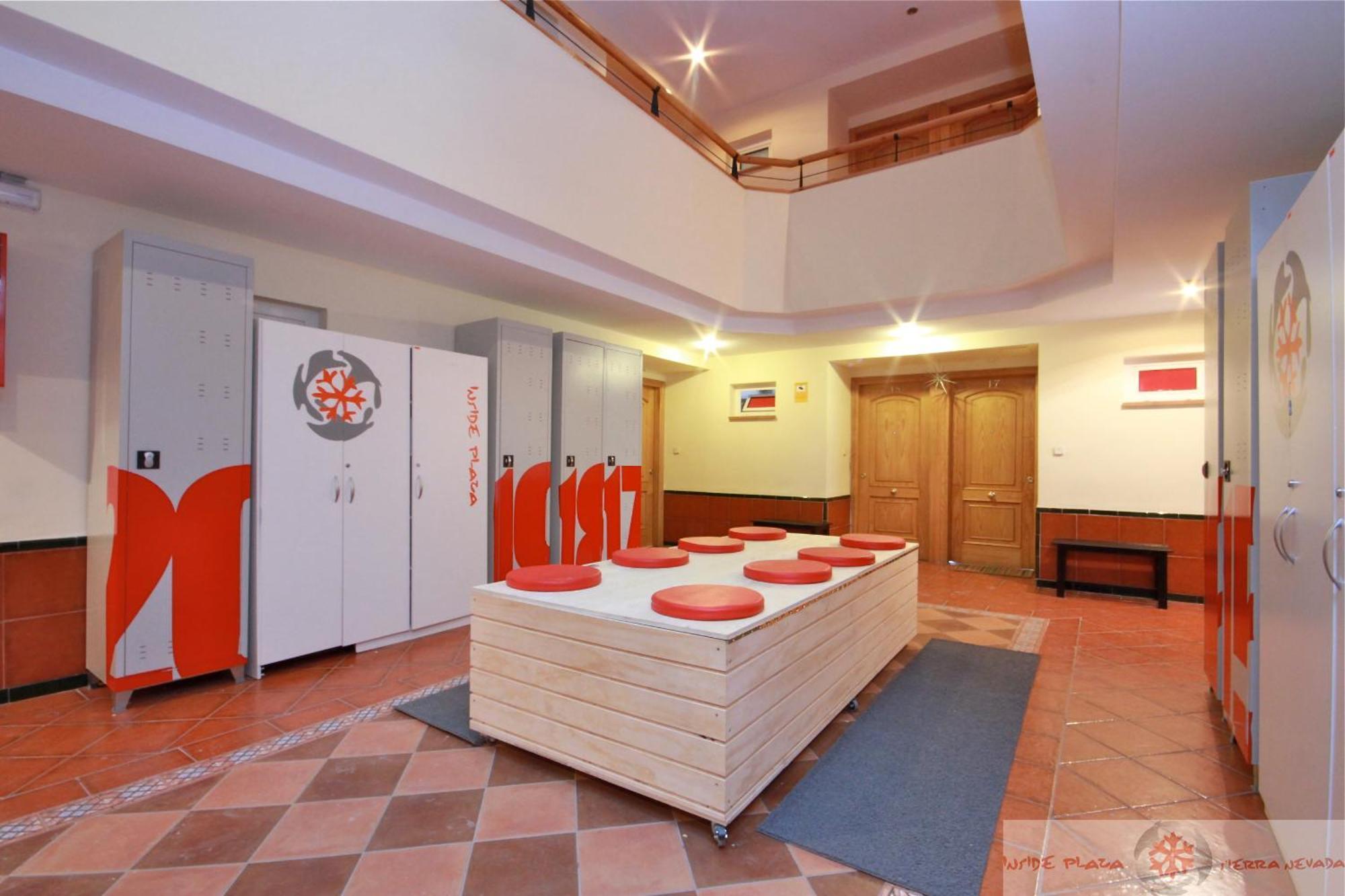 Inside Plaza Sierra Nevada Apartment Exterior photo