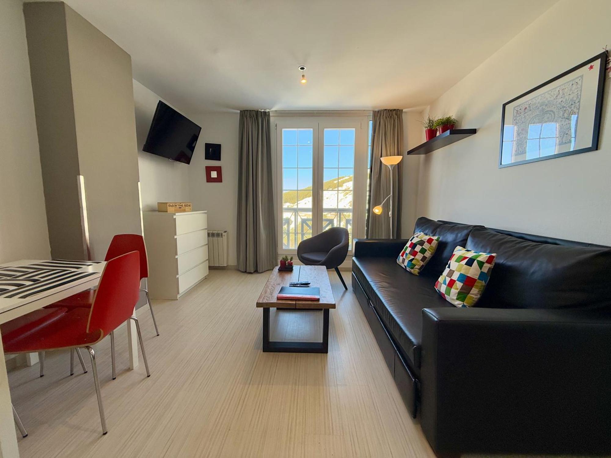 Inside Plaza Sierra Nevada Apartment Room photo