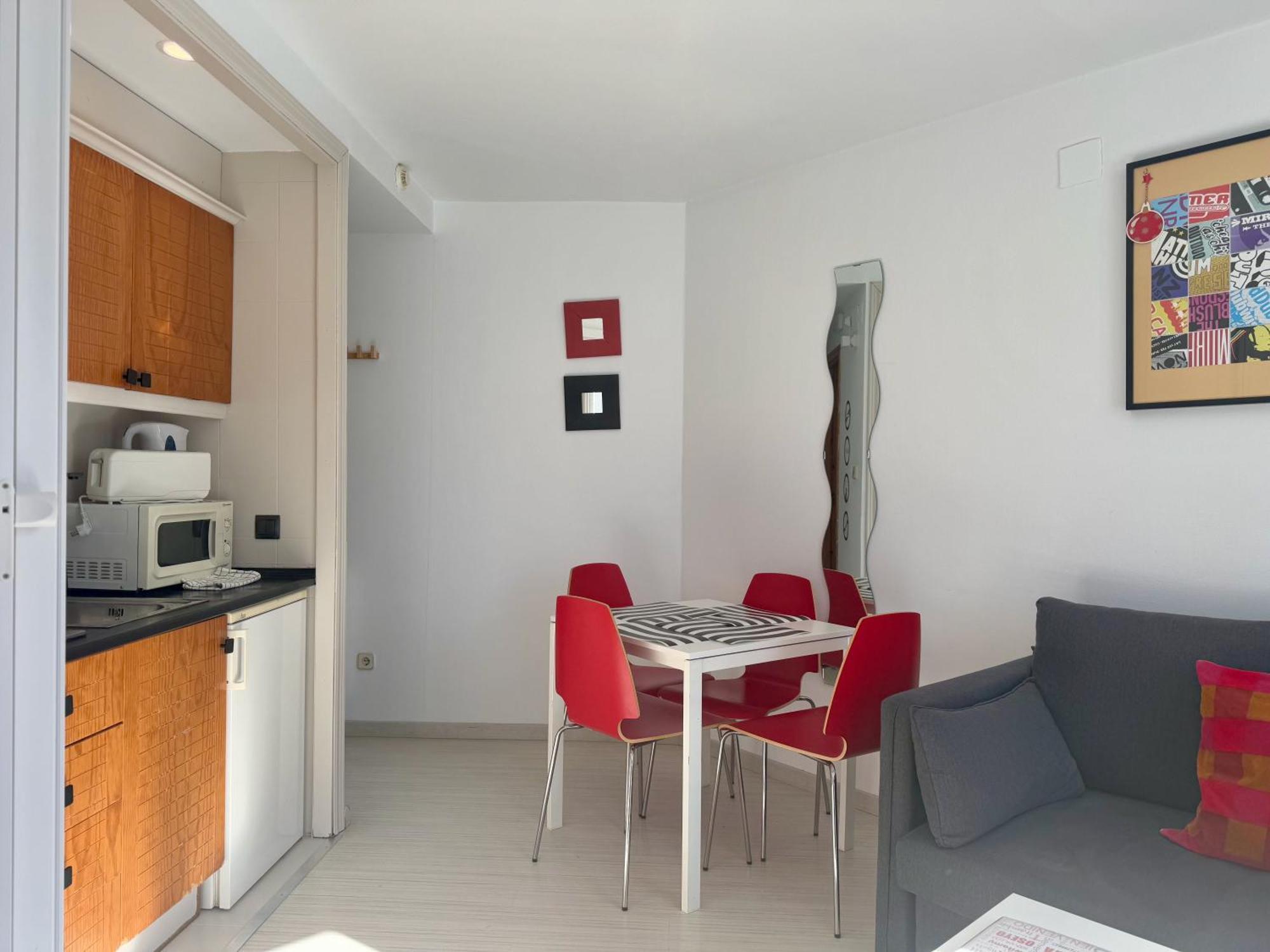 Inside Plaza Sierra Nevada Apartment Room photo